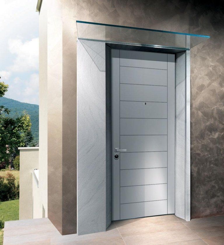 vista di porta blindata esterni