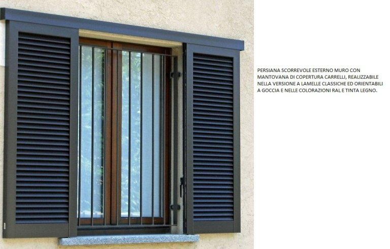 finestra persiane colore blu