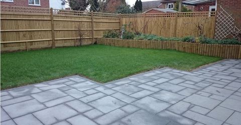 garden with block patio