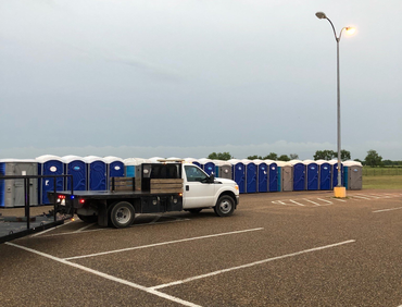 Portable Toilet on Trailer Portable Toilet on Trailer