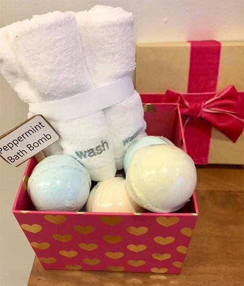 Peppermint Bath Bomb