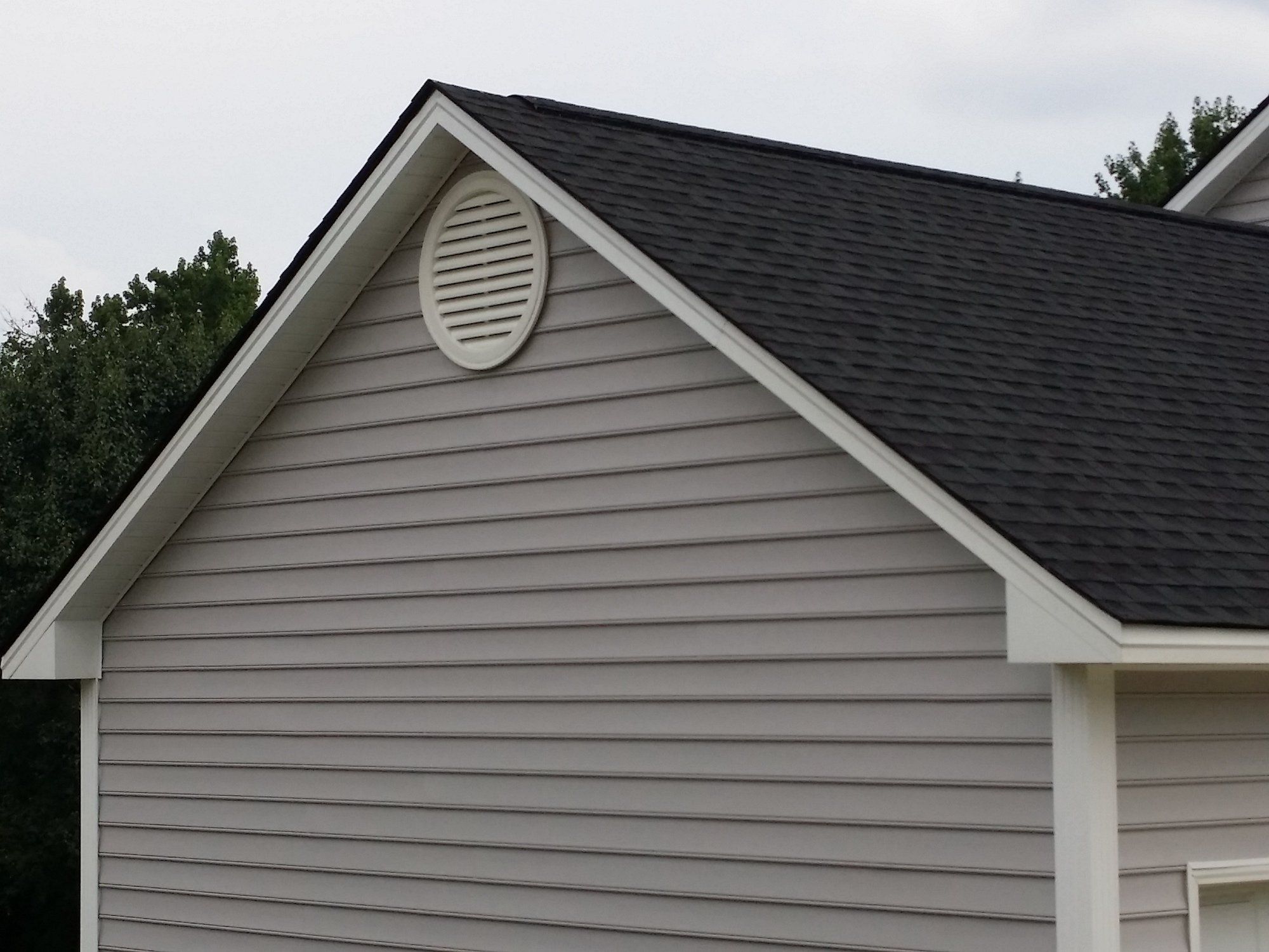 siding installer installation