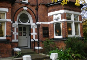 front accommodation