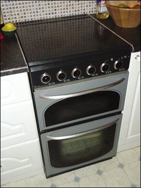 Domestic appliance repairs - Mold, Flintshire - D.M. Jones - Cooker Cooker