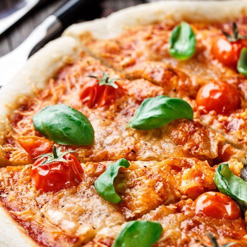 pizza margherita a fette