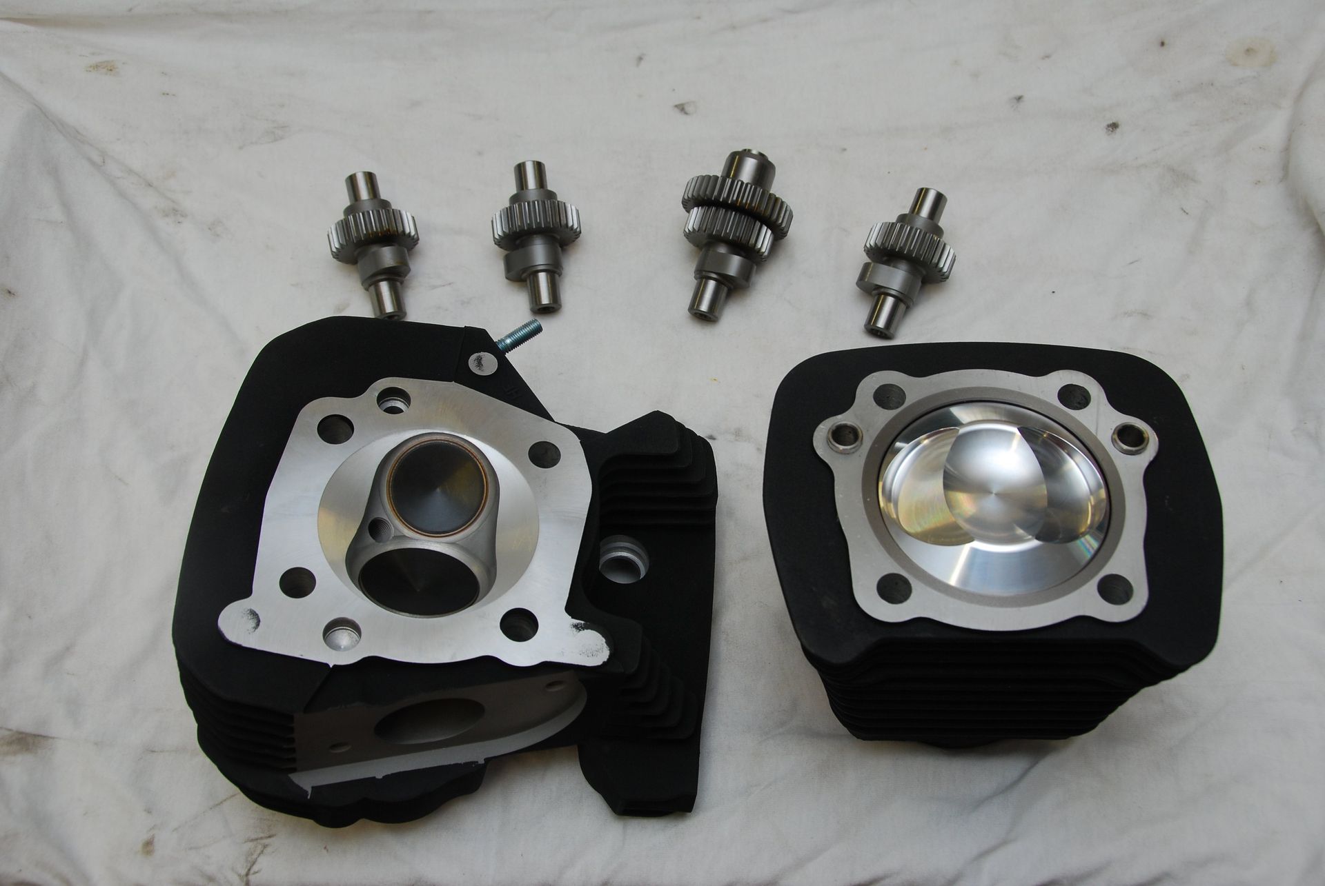 Harley-Davidson heads and cams