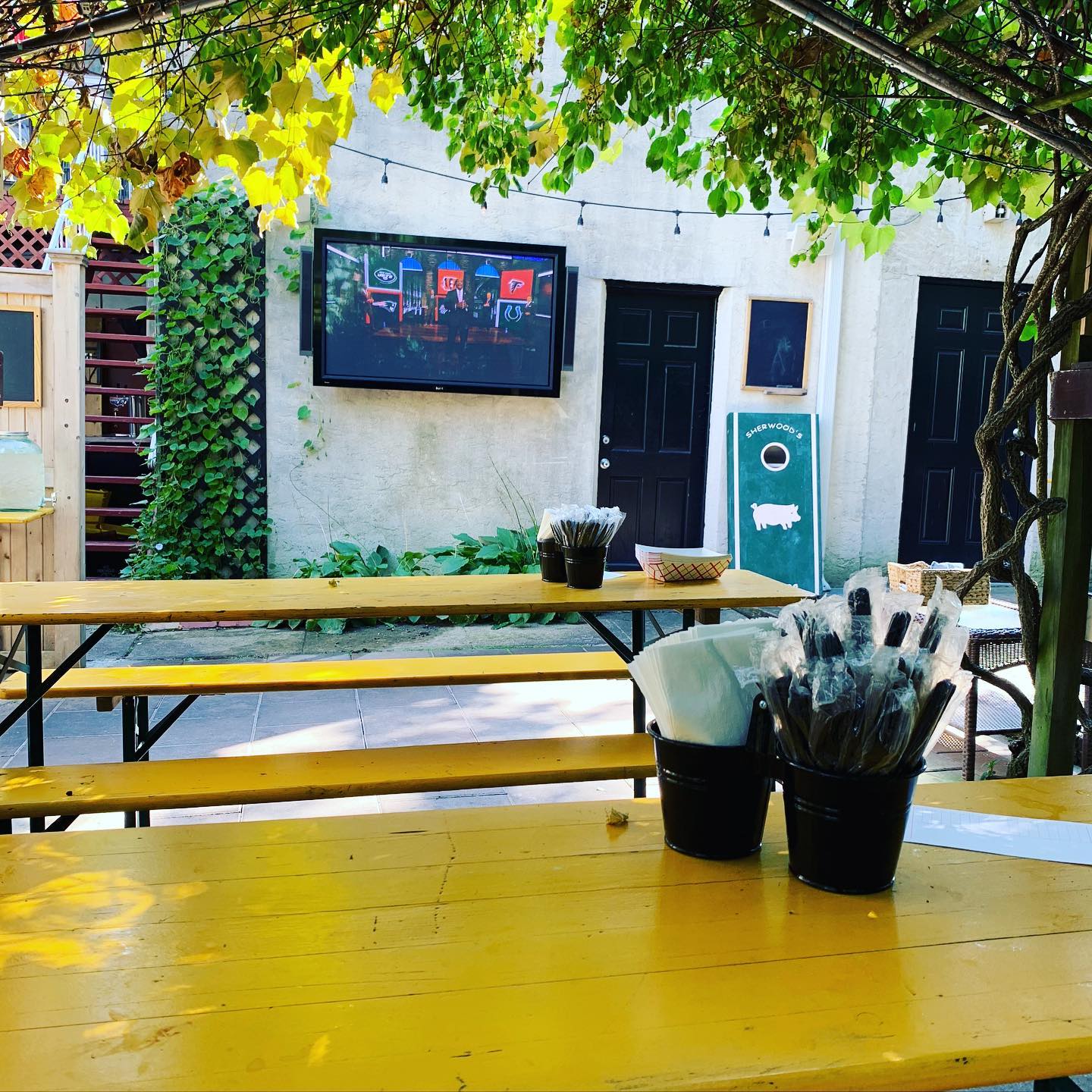 patio beer garden picnic table