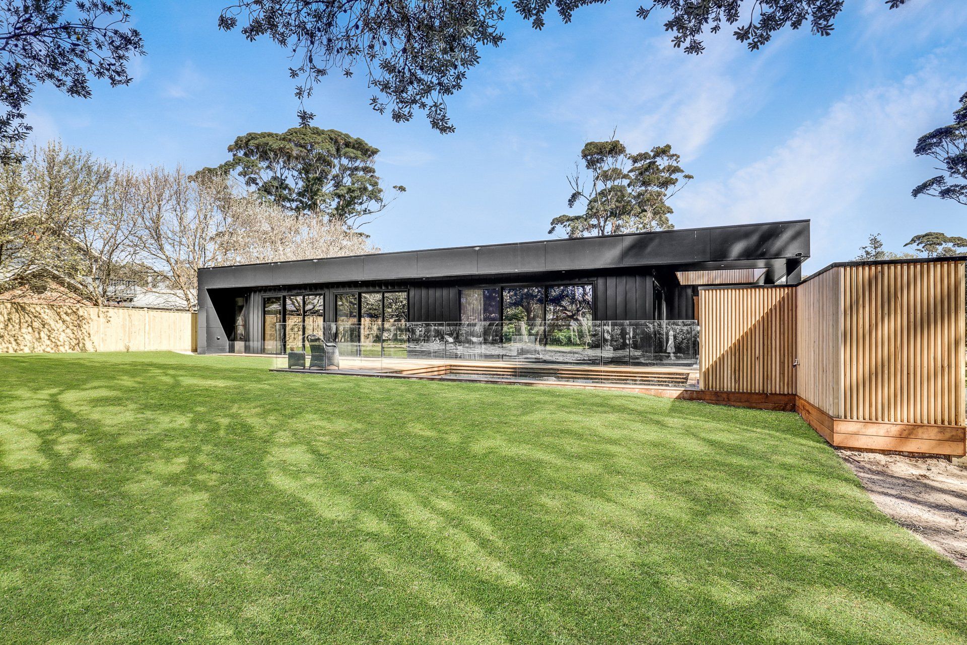 Cowes Real Estate, Cowes Property,Inverloch 3996, 3996 Studio, Beaumont Building Design, MJ Clarke Developments, Colourbond, Scyon Walls, Bass Coast Builder, Hereward Close Cowes, Phillip Island