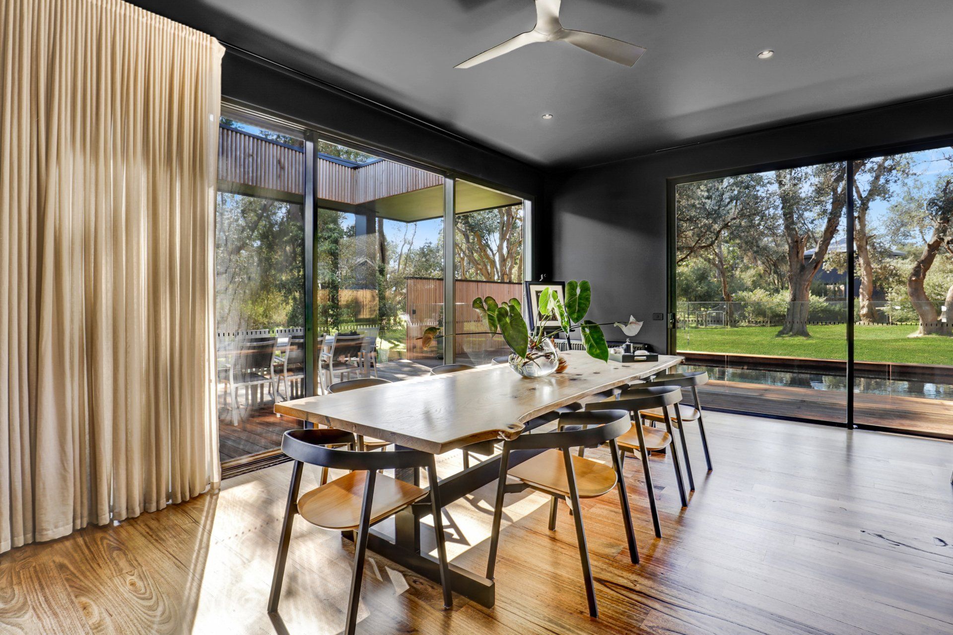Cowes Real Estate, Cowes Property,Inverloch 3996, 3996 Studio, Beaumont Building Design, MJ Clarke Developments, Colourbond, Scyon Walls, Bass Coast Builder, Hereward Close Cowes, Phillip Island