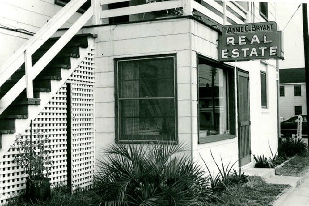 Building East Side 2