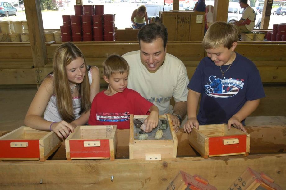 Family Mining Gems