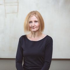 HJC Debra Bloomfield Profile