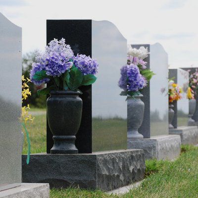 Granite vases logo