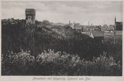 Het vissersmonument bij de entree van Egmond aan Zee Het vissersmonument bij de entree van Egmond aan Zee