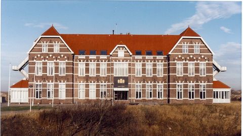 Voormalig koloniehuis Zwartendijk, later gemeentehuis van Egmond Voormalig koloniehuis Zwartendijk, later gemeentehuis van Egmond