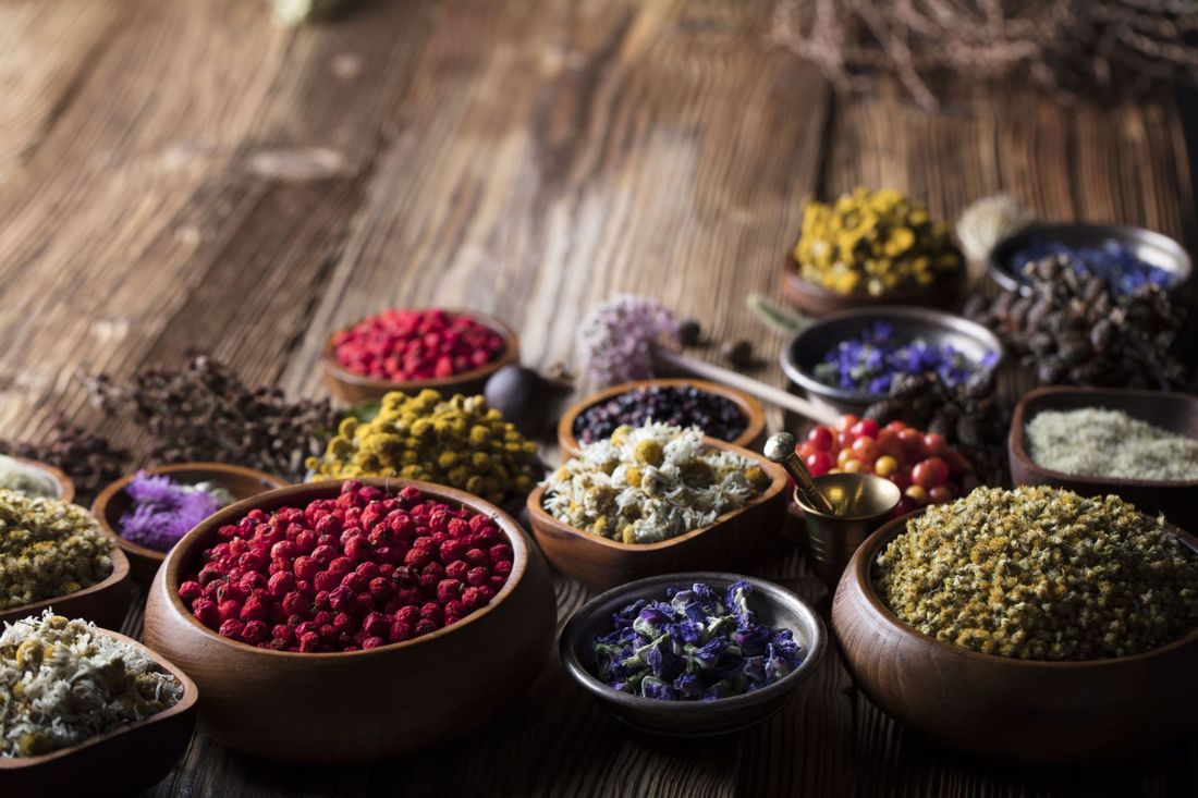 Fiori ed estratti per farmaci galenici