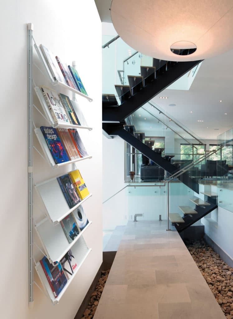 socrate Caimi scaffale espositore