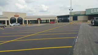 Knox County — Full view of tennis court in Evansville, IN