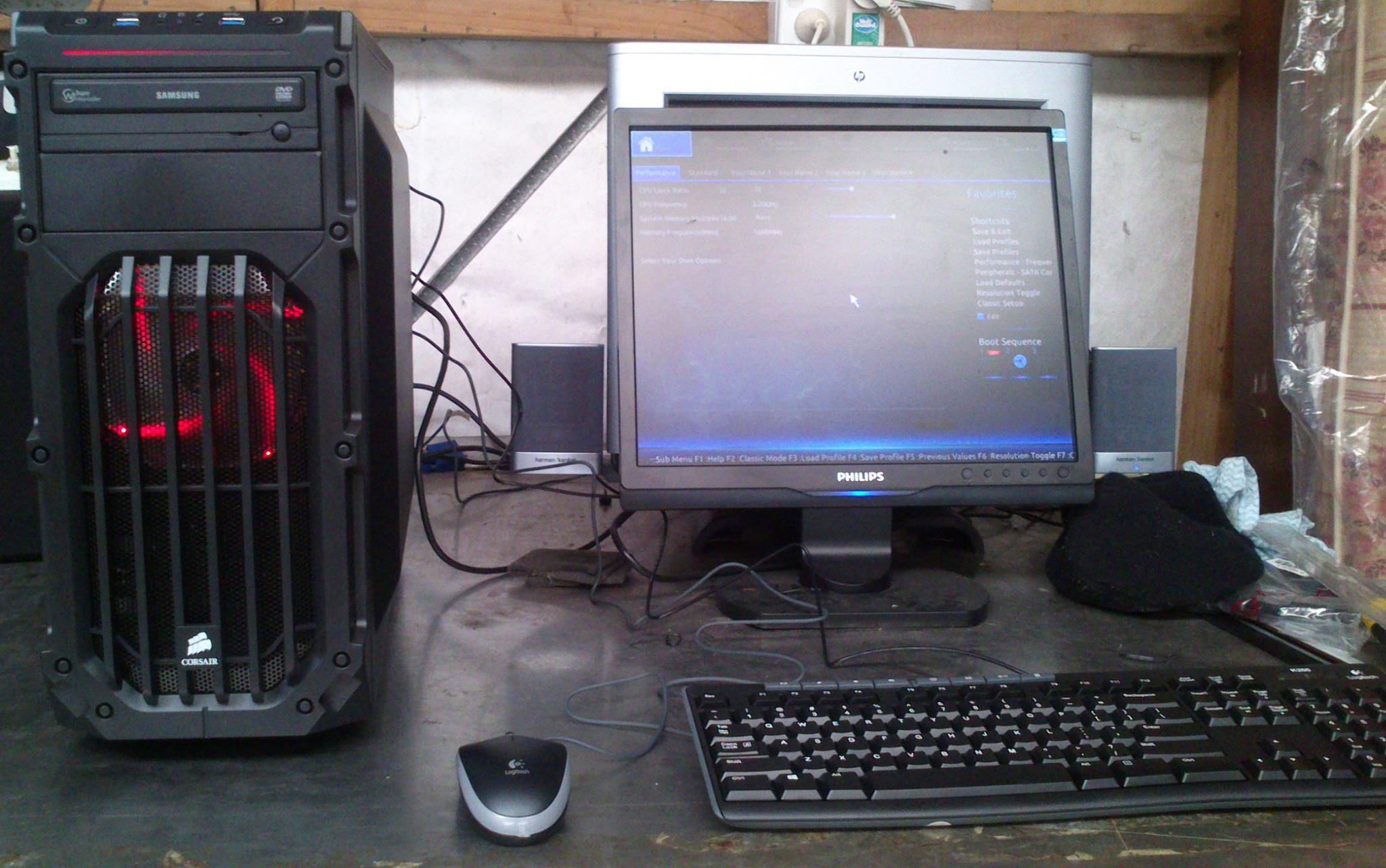 Desktop for dependable computer repairs in Waitara