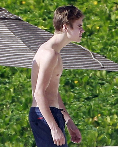 Justin Bieber bad posture