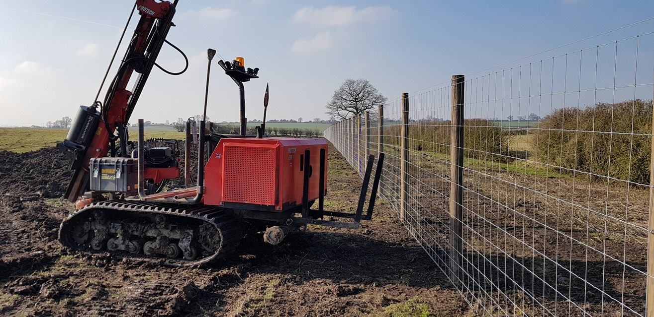 Fencing contractor Brackley