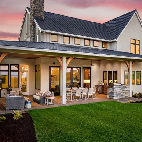 Home Exterior at Sunset — Athens, GA — Athens Mortgage Resources, Inc. Home Exterior at Sunset — Athens, GA — Athens Mortgage Resources, Inc.