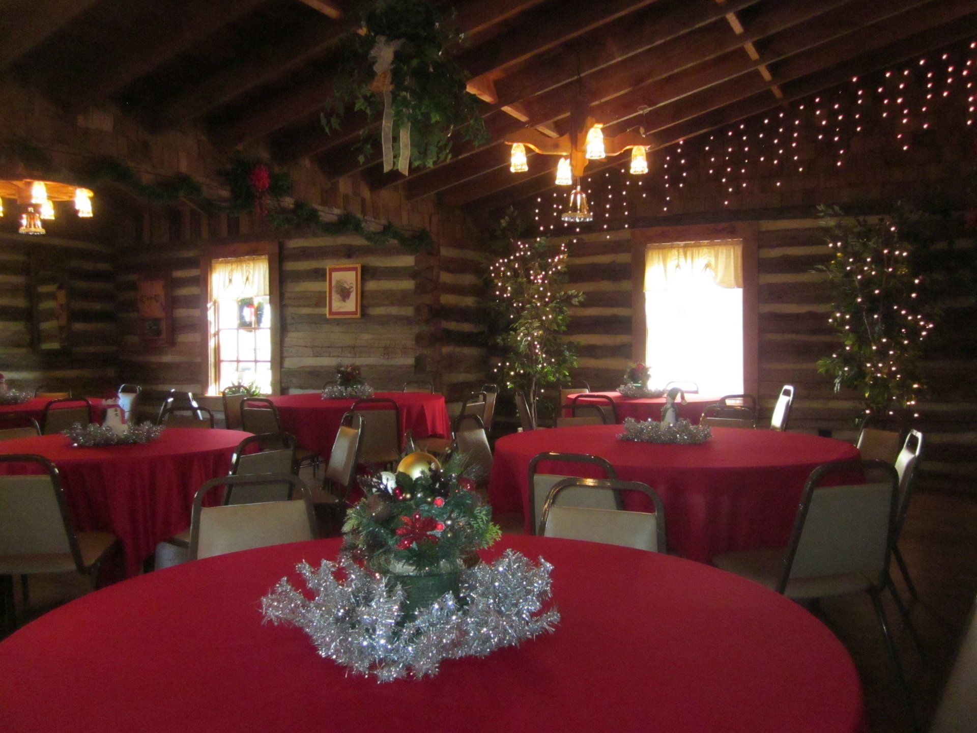 holiday table toppers