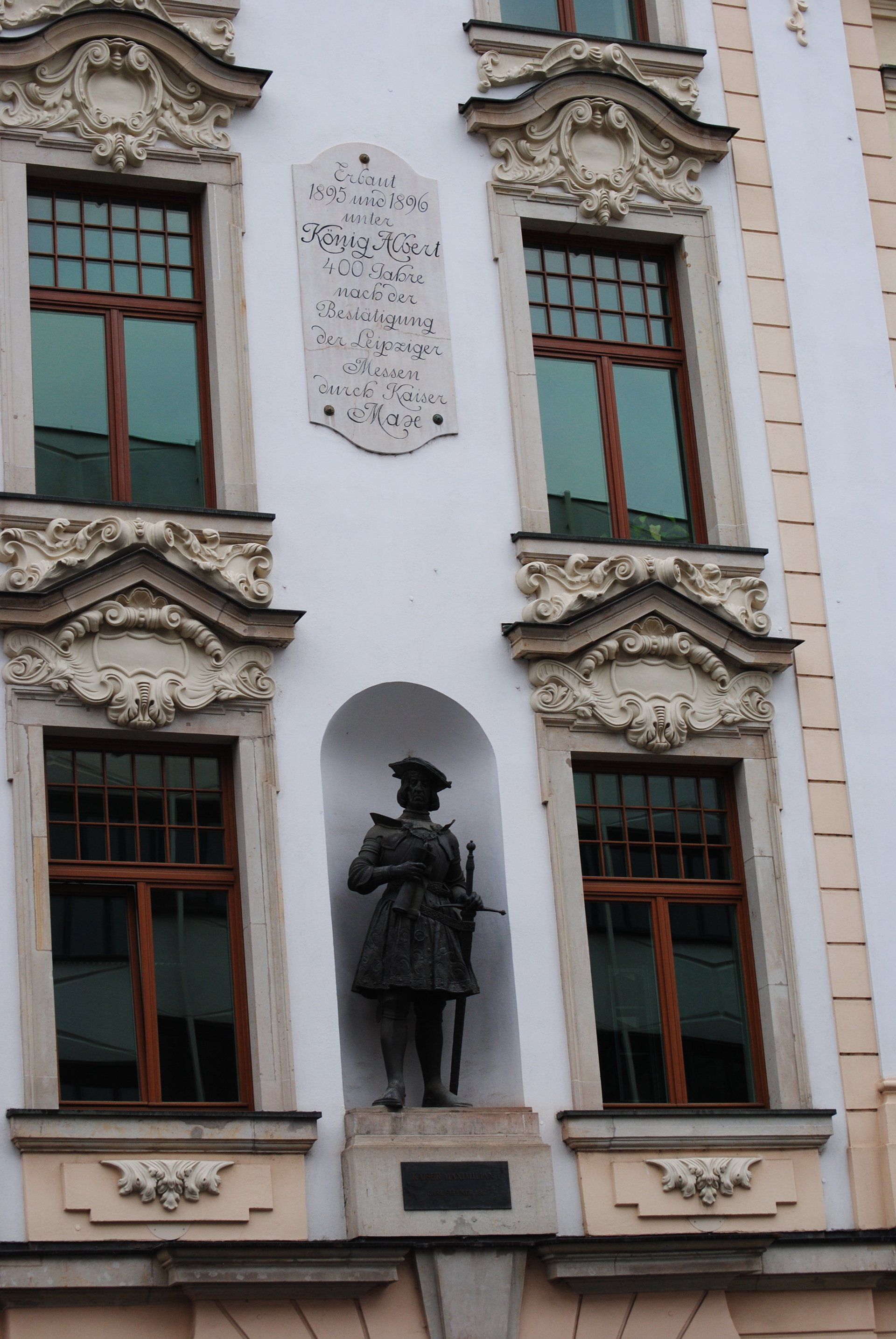 Statue