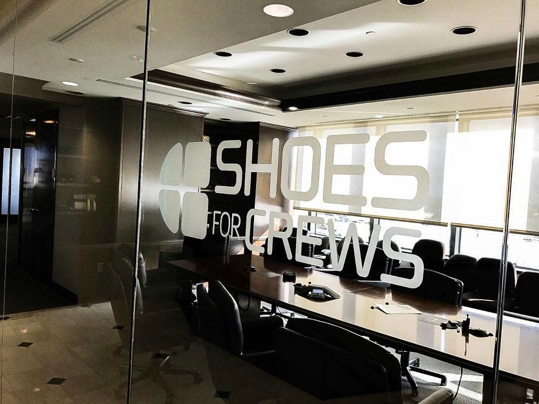 custom window graphics Palm Beach Gardens