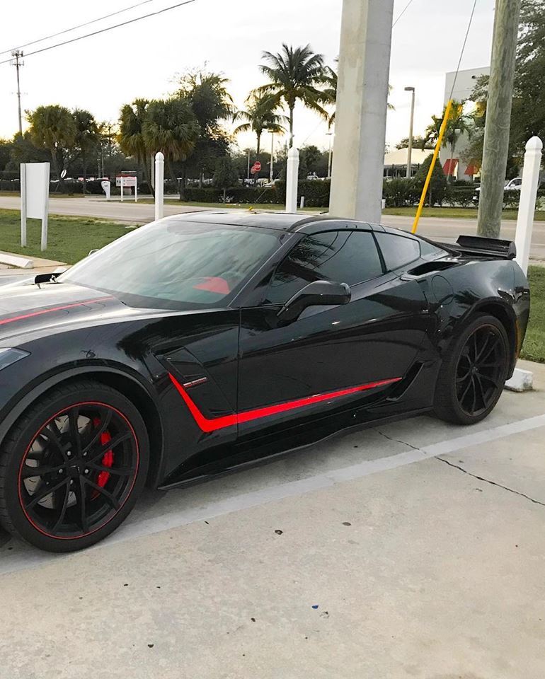 Vehicle graphics design near me