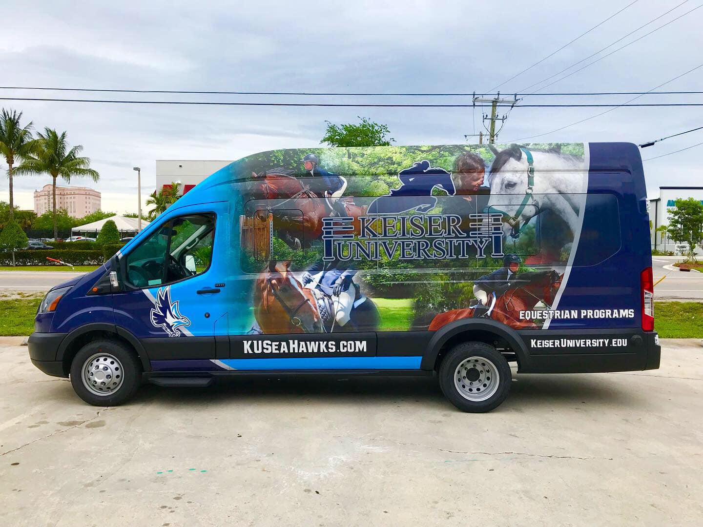 custom vehicle graphics near me