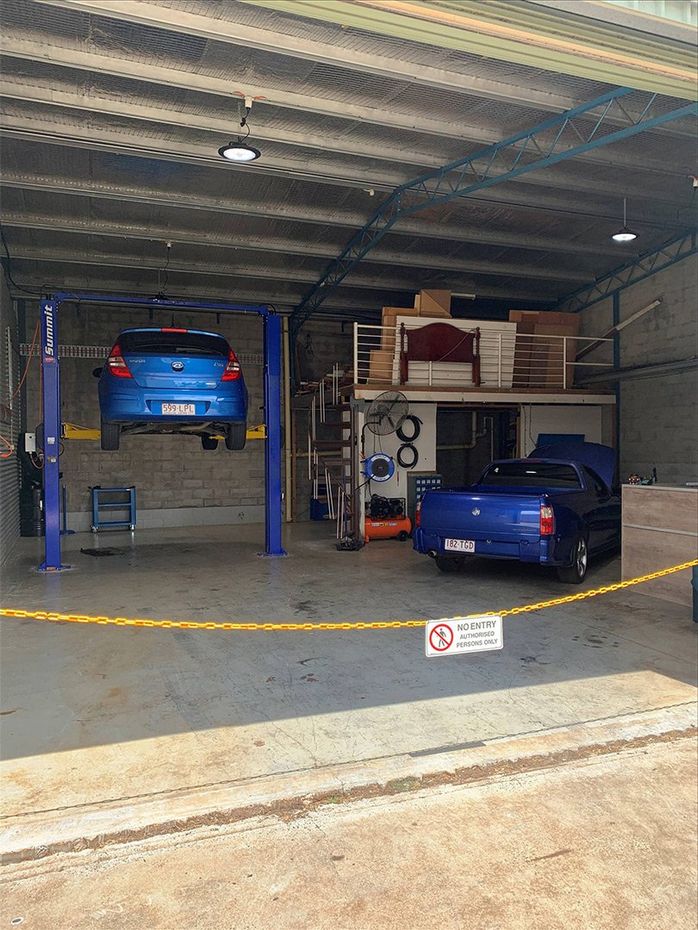 Cars in Workshop - Car Air Conditioning in Toowoomba, QLD Cars in Workshop - Car Air Conditioning in Toowoomba, QLD
