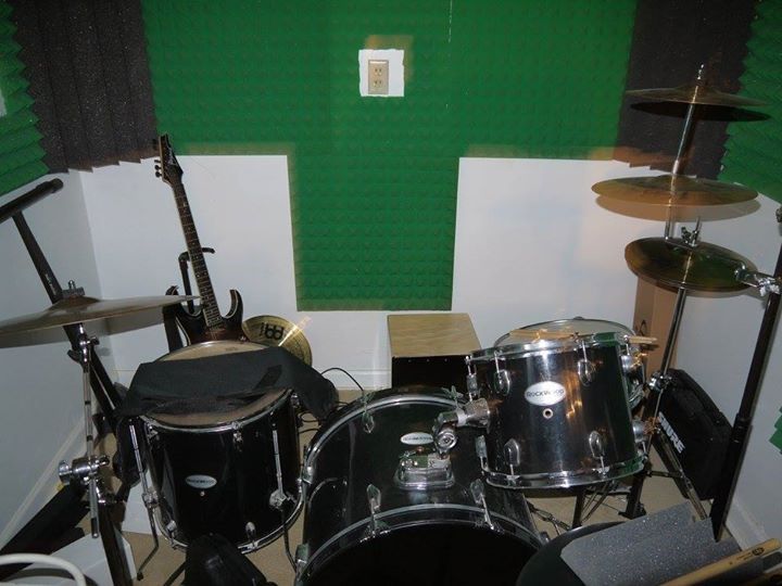 Old Philips Hwy drum room