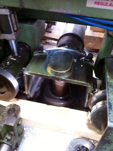 timber cutting machinery