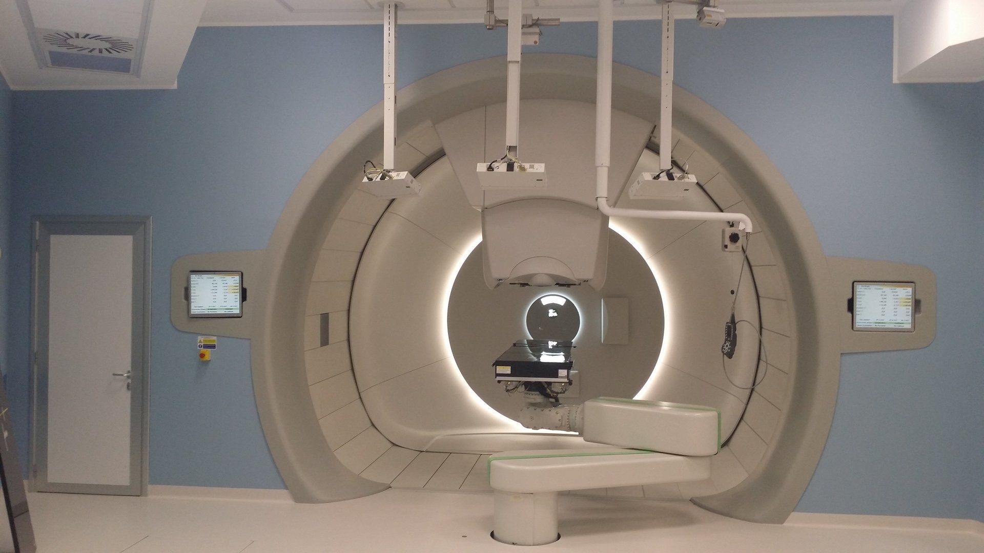 Schermatura per protonterapia