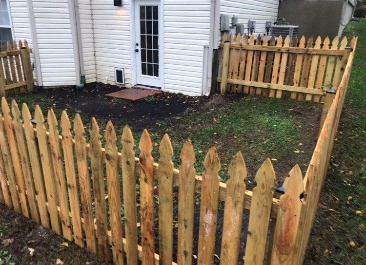 Before Renovation Fence And Artificial Grass – Lexington, KY – Mow-Mow’s Family Landscaping Before Renovation Fence And Artificial Grass – Lexington, KY – Mow-Mow’s Family Landscaping