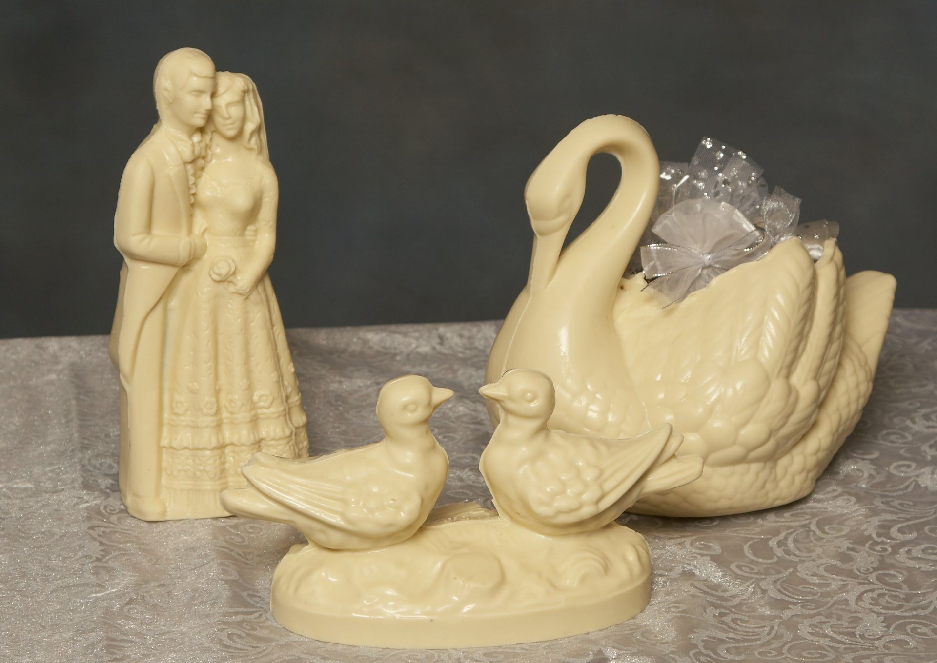 www.CapitalConfections.com  (916) 973-0249