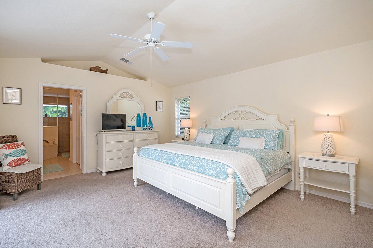 Master suite bedroom at Naples Lake View, Briarwood, Florida