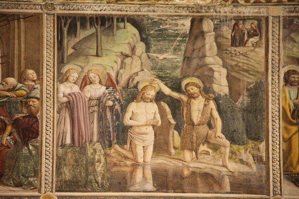 Das Fresko „Taufe Christi“ zeigt die Taufe Jesu durch Johannes den Täufer. 