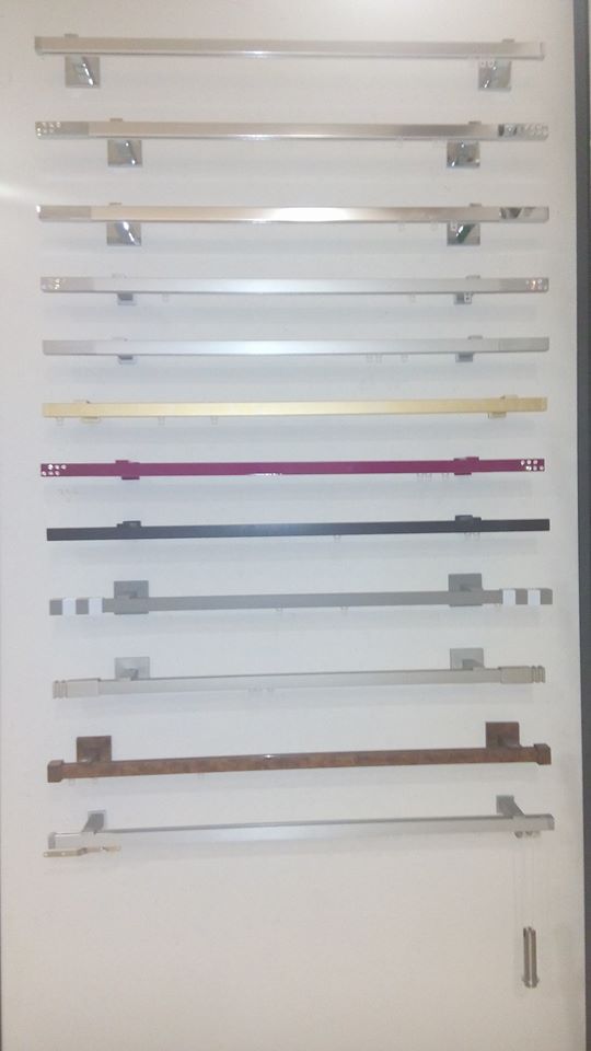 aste per tende classiche e moderne disponibili in vari colori