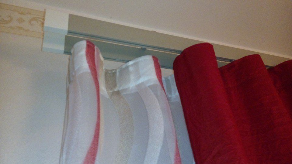 tenda con fantasia rossa