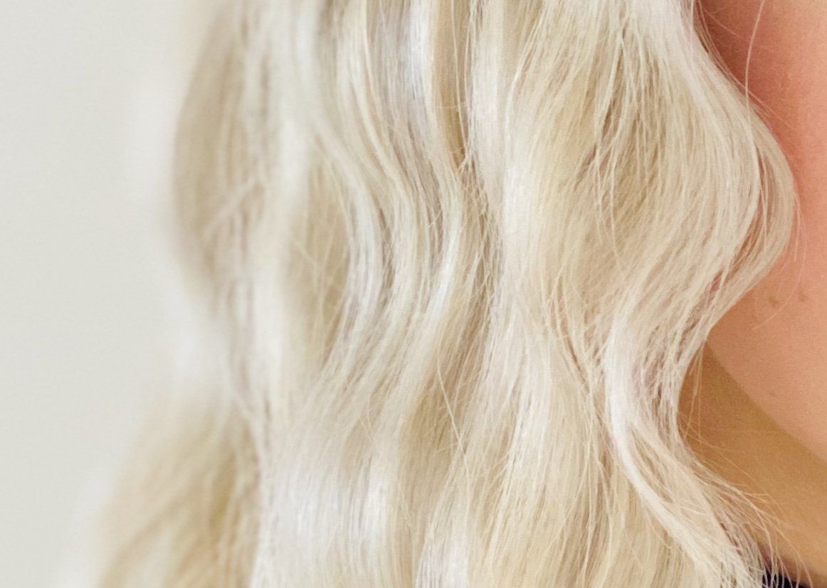 Blonde hair coloring
