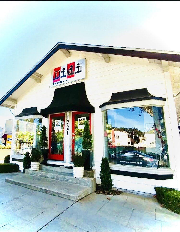 Didi Salon Exterior Building
