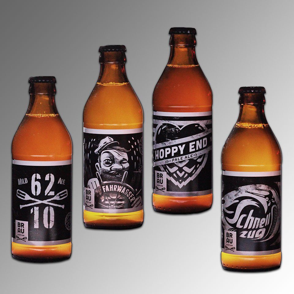 Euroflaschen mit Label 6210, Fahrwasser, Hoppy End und Schnellzug von BrauStation Sursee Schweiz.