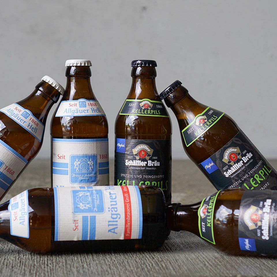 330 ml Flaschen mit Etiketten von Schaeffler Braeu