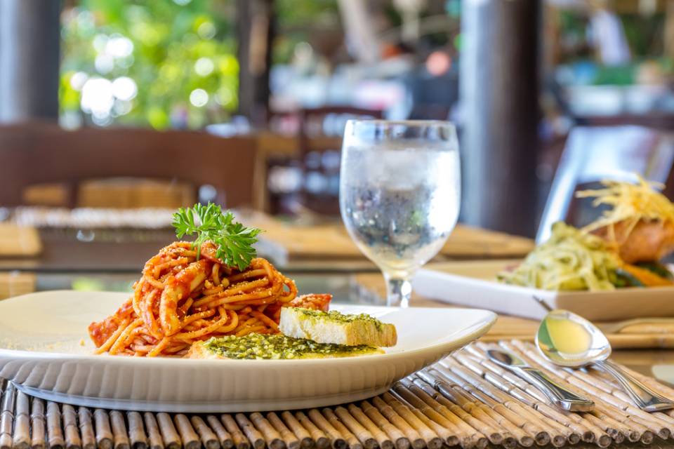 spaghetti al pomodoro