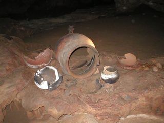 Cayo pots