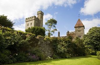 GARDENS OF IRELAND