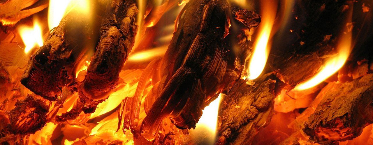 Lenha para Lareira - Carvoaria Vergueiro