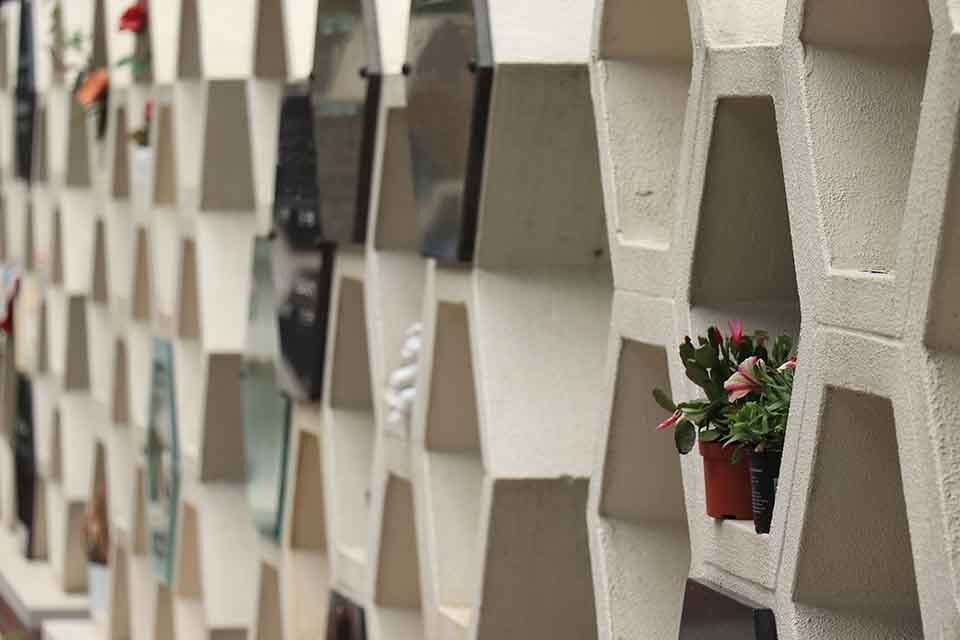 loculi di un cimitero